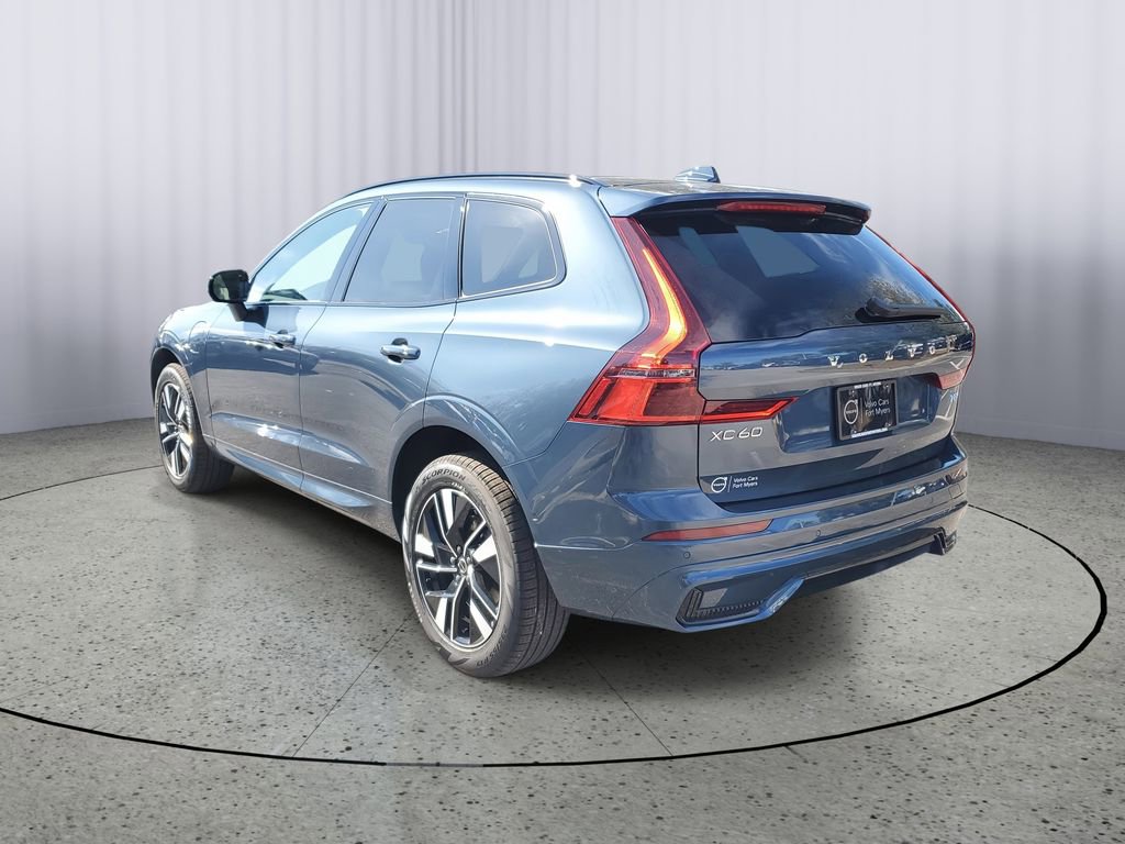 New 2026 Volvo XC60 T8 Core image 2