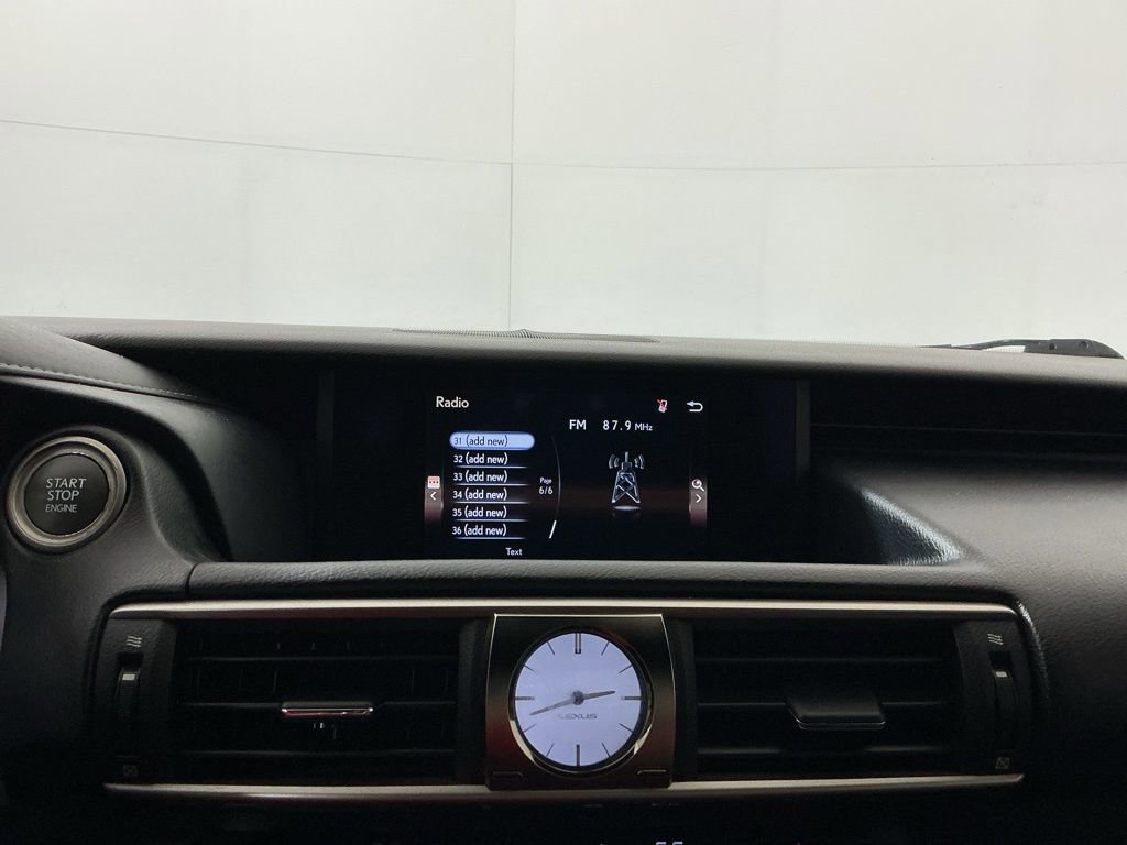 Used 2018 Lexus IS 300 F Sport w/ F Sport Package image 11