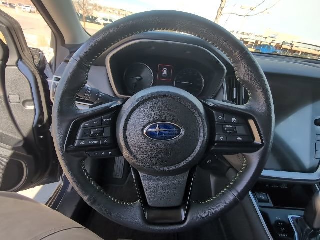 Used 2025 Subaru Outback Onyx Edition image 13