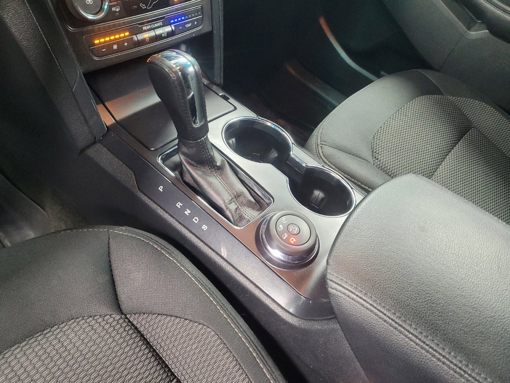 Used 2017 Ford Explorer XLT AWD/4WD image 26