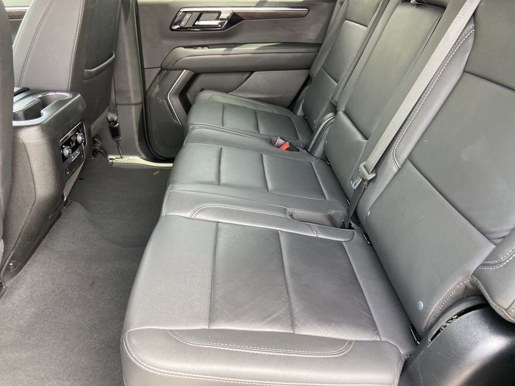 Used 2025 Chevrolet Tahoe LT AWD/4WD image 21