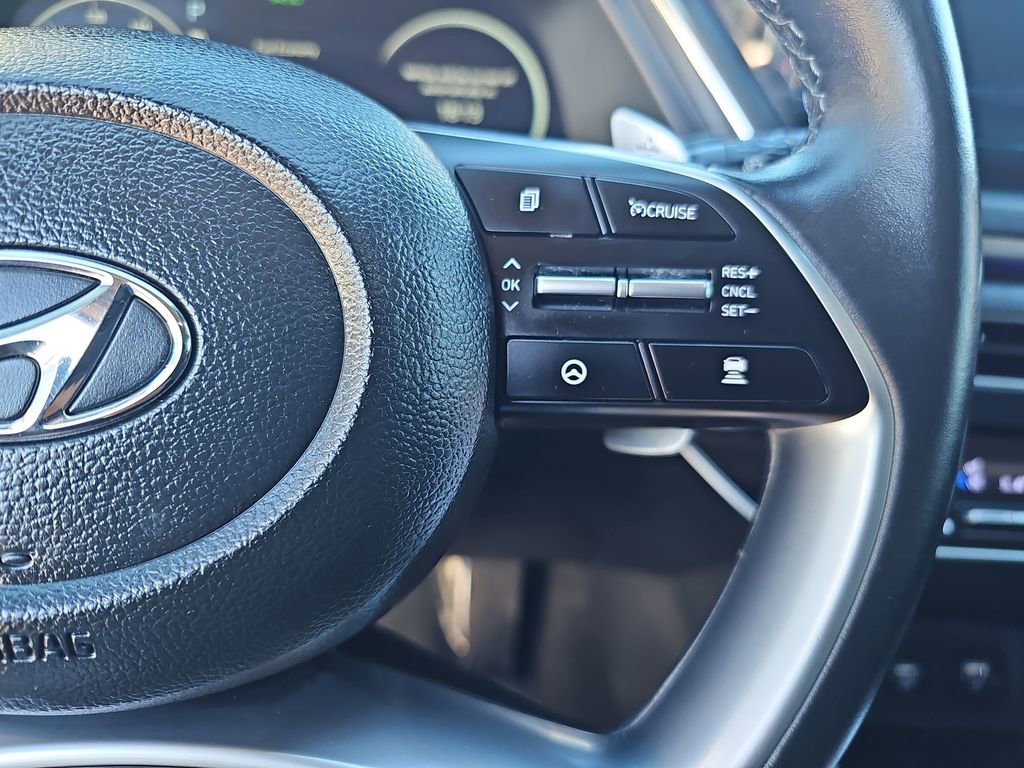 Used 2022 Hyundai Sonata Limited w/ Cargo Package image 18