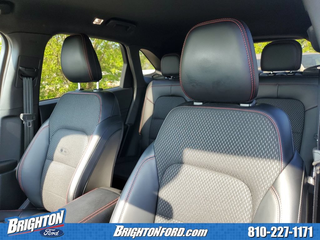Used 2024 Ford Escape ST-Line w/ Tech Pack #1 AWD/4WD image 11