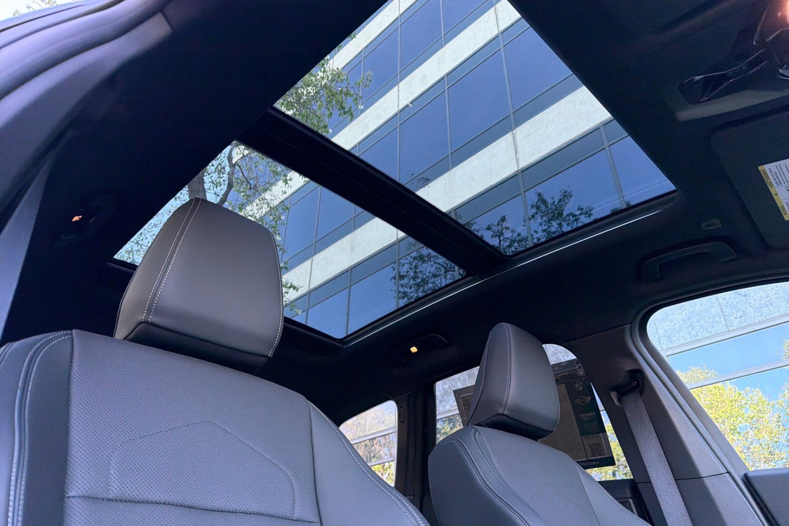 Used 2025 BMW X1 xDrive28i w/ Technology Package image 20