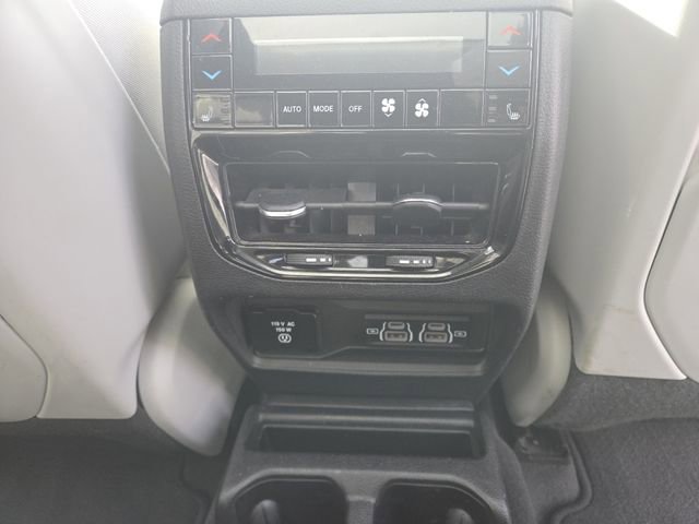 Used 2021 Jeep Grand Cherokee L Overland w/ Luxury Tech Group IV image 17