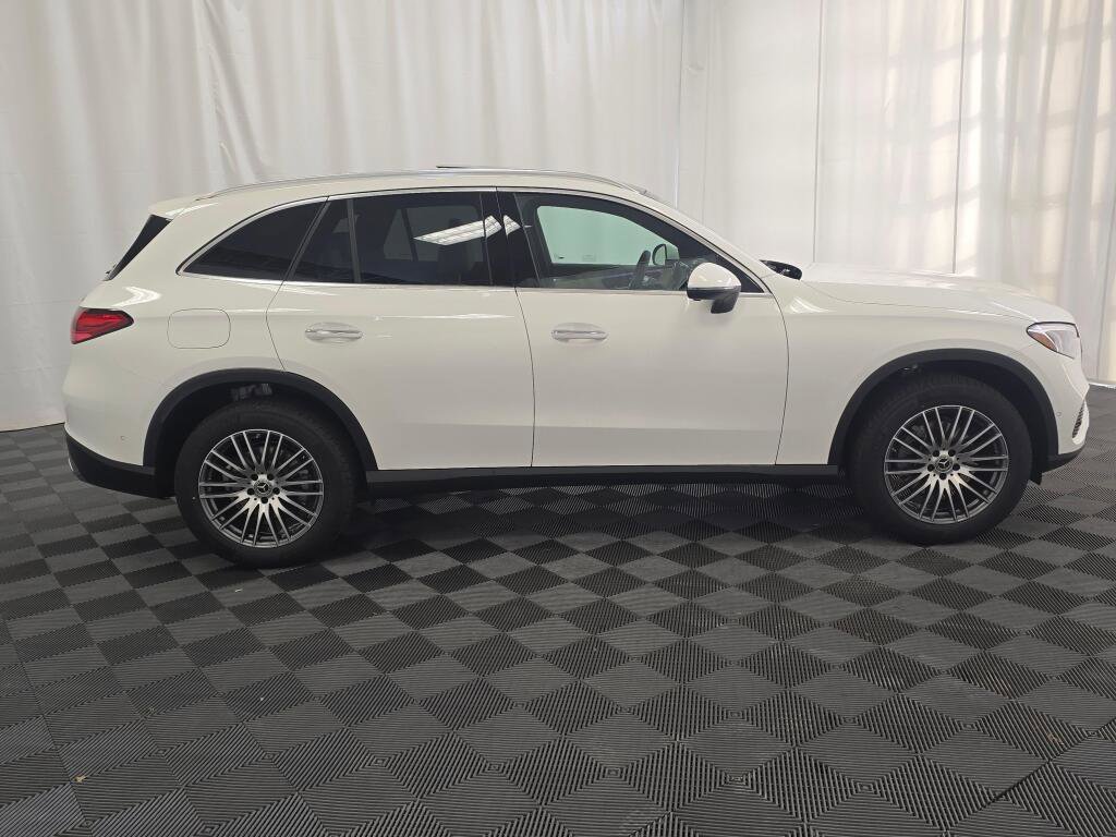 New 2026 Mercedes-Benz GLC 300 4MATIC image 7