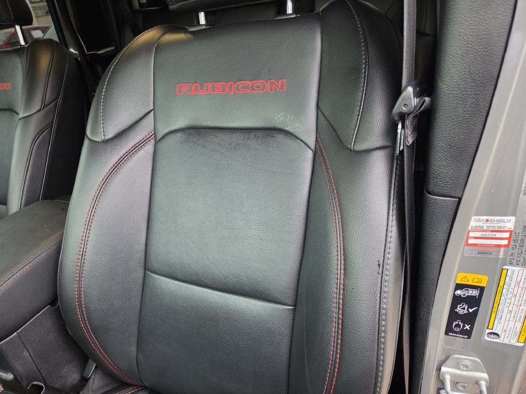Used 2021 Jeep Gladiator Rubicon AWD/4WD image 15