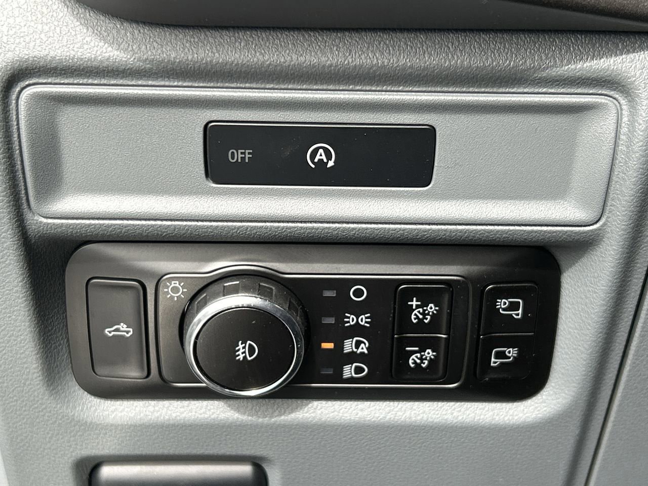 New 2025 Ford F150 XLT w/ Equipment Group 302A MID image 59