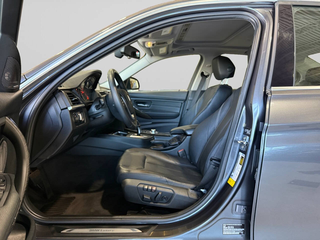 Used 2012 BMW 335i Sedan RWD image 10