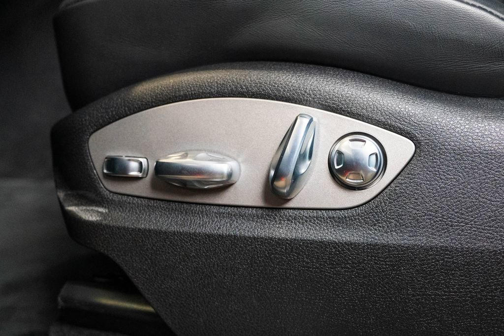 Certified 2026 Porsche Macan S AWD/4WD image 21