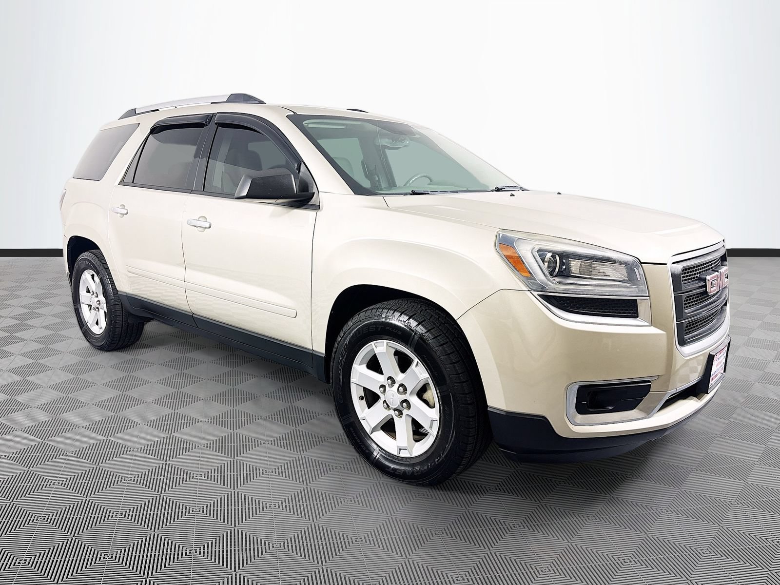 Used 2013 GMC Acadia SLE FWD image 1