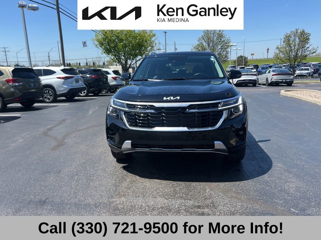 Certified 2025 Kia Seltos EX w/ EX Sunroof Package AWD/4WD image 4