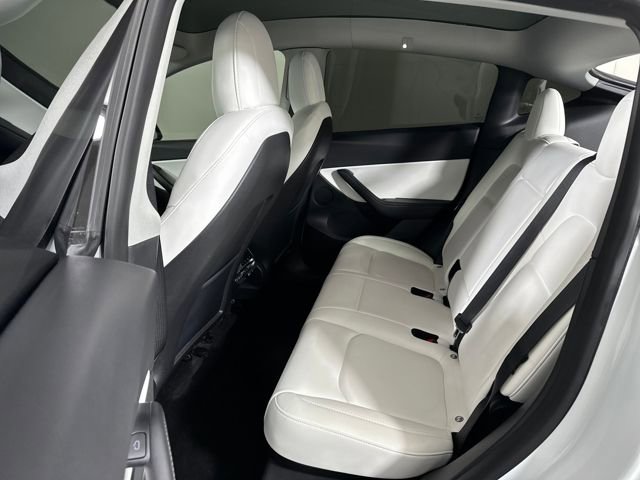Used 2021 Tesla Model Y Performance image 23