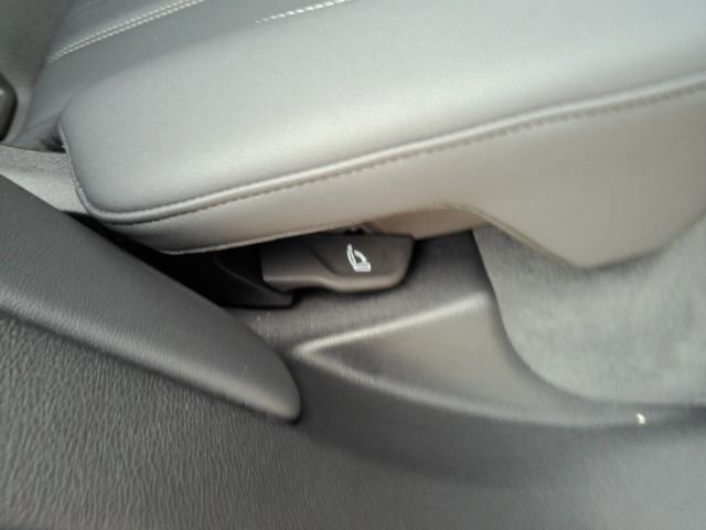 Used 2024 Audi Q5 2.0T Premium image 29