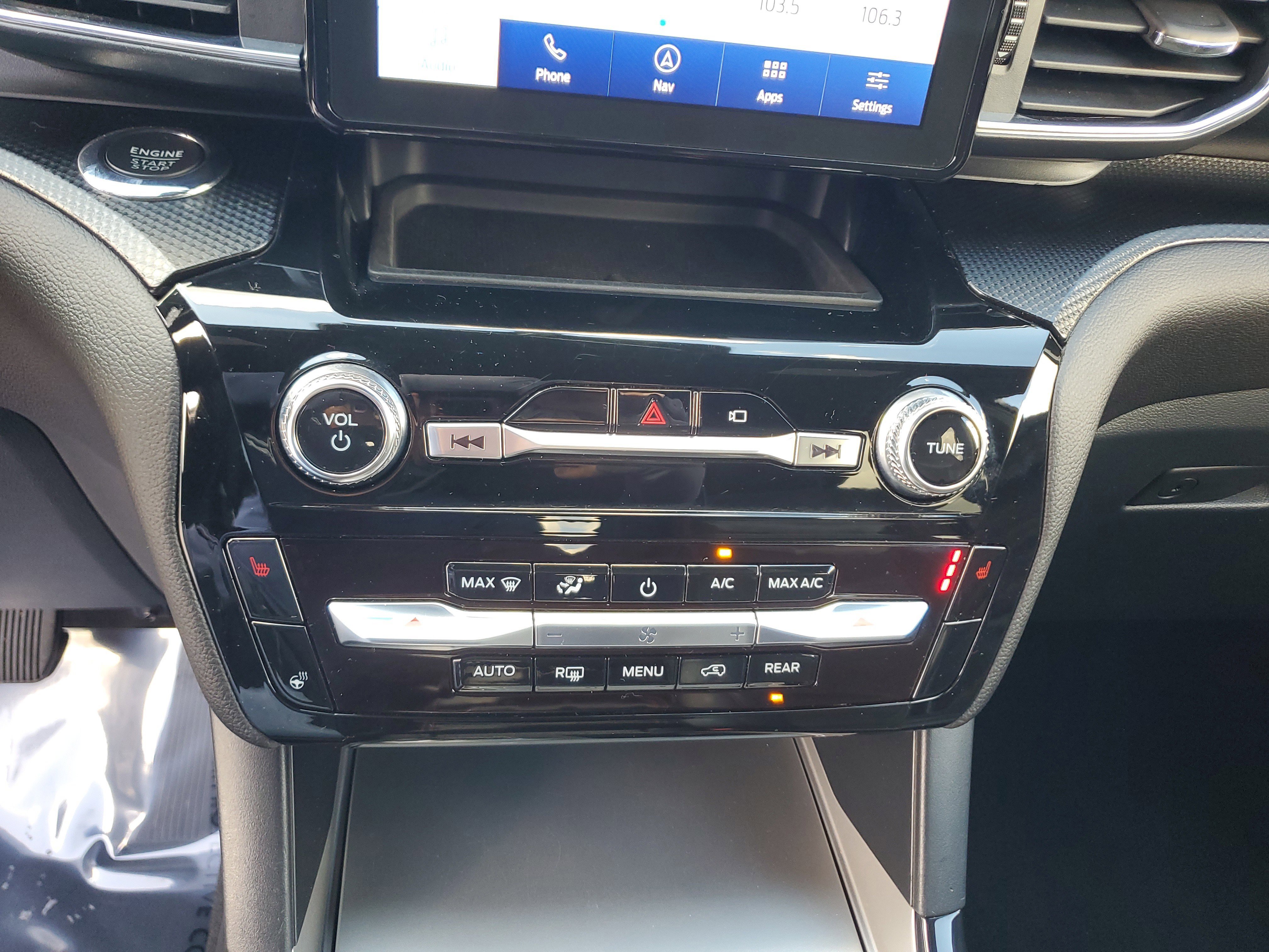 Used 2022 Ford Explorer ST-Line image 27