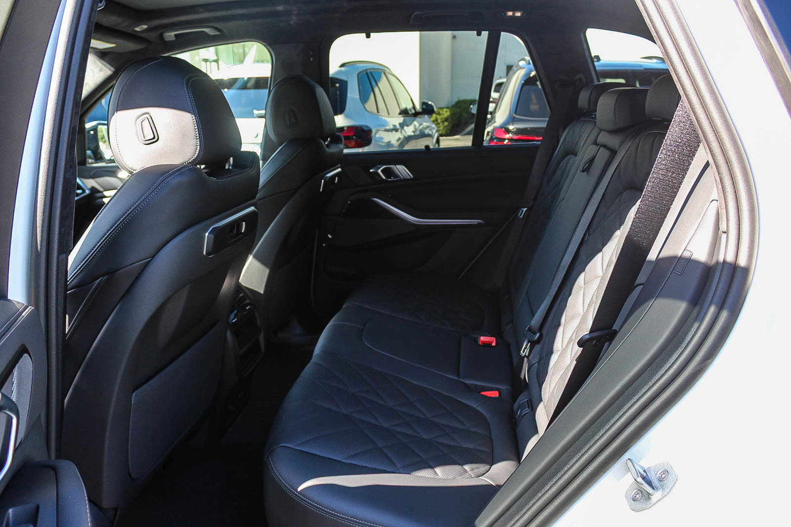 New 2026 BMW X5 sDrive40i w/ M Sport Package image 18