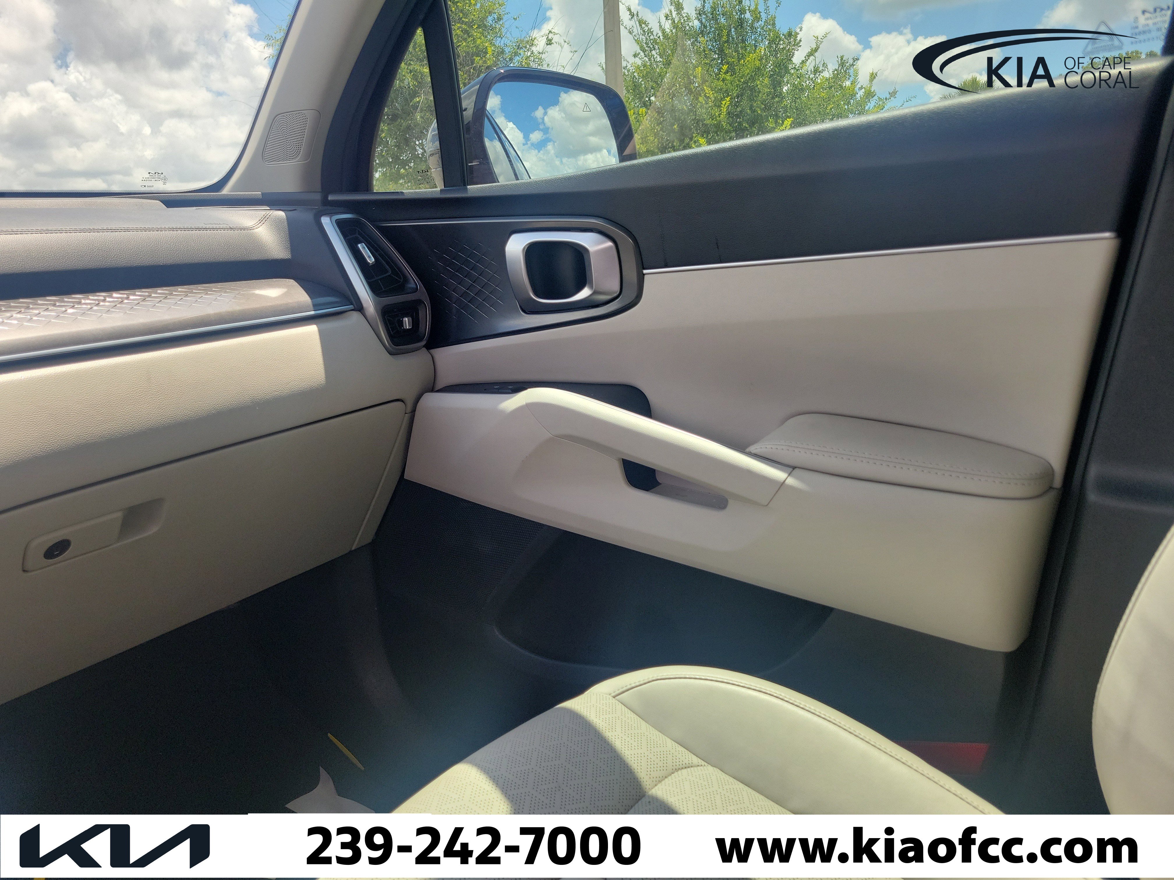 Certified 2023 Kia Sorento S w/ Panoramic Sunroof Package FWD image 18