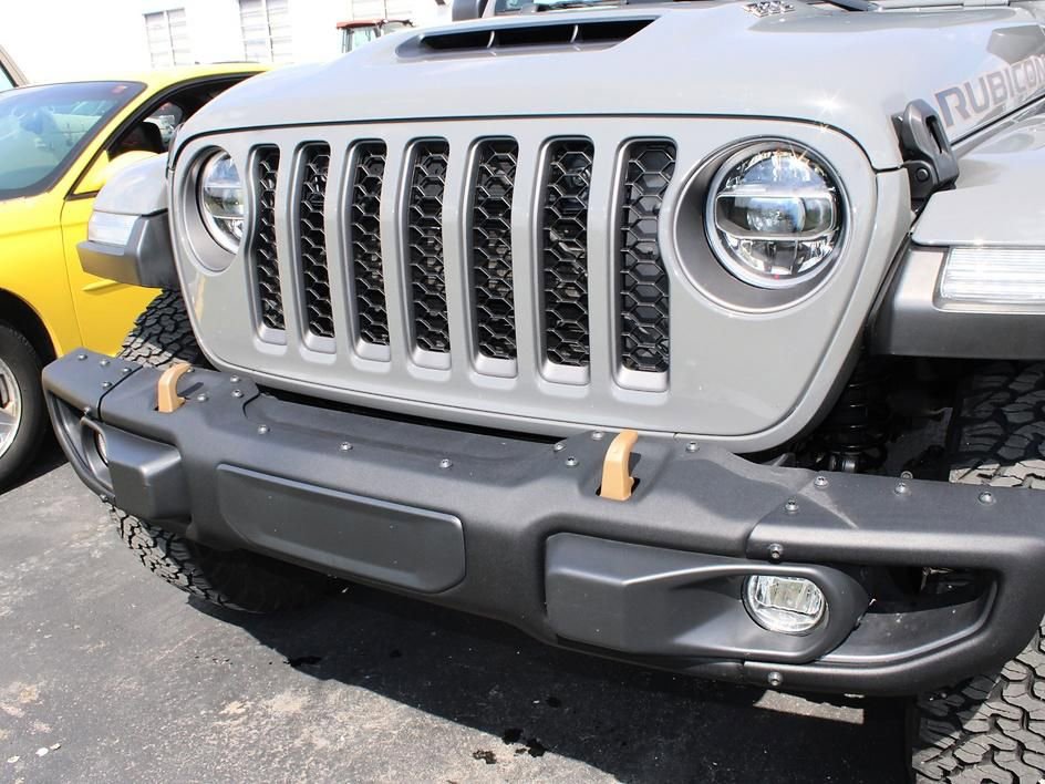 Used 2022 Jeep Wrangler Unlimited Rubicon w/ Xtreme Recon 35" Tire Package AWD/4WD image 11
