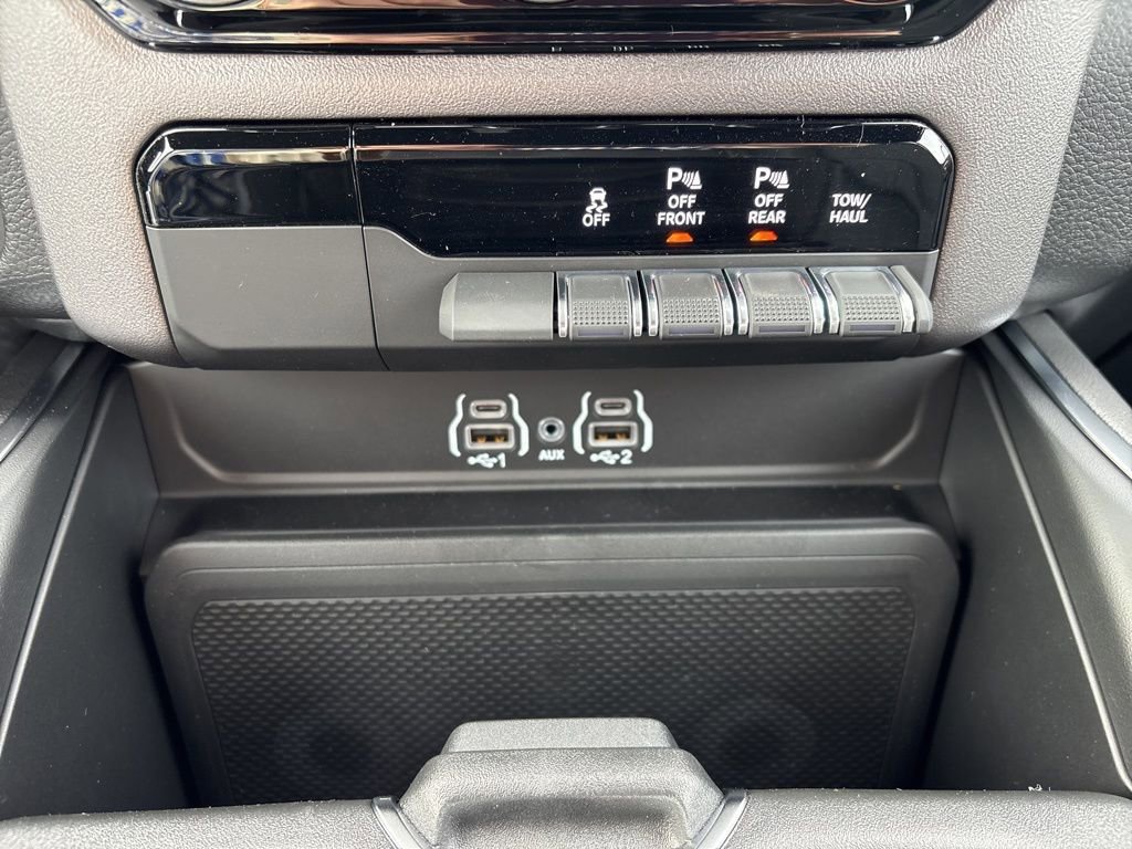 New 2026 RAM 1500 Big Horn AWD/4WD image 21