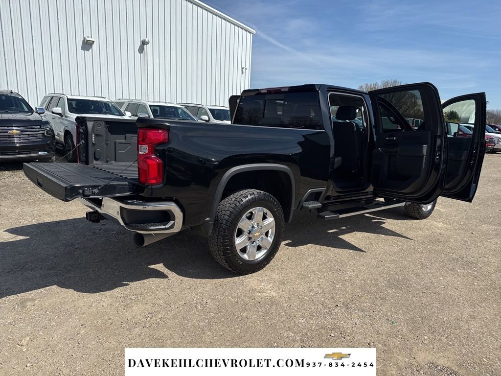 Used 2022 Chevrolet Silverado 2500 LTZ w/ LTZ Plus Package image 35