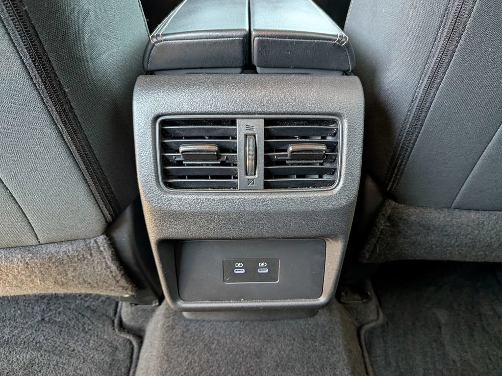 Used 2024 Nissan Rogue SV AWD/4WD image 34