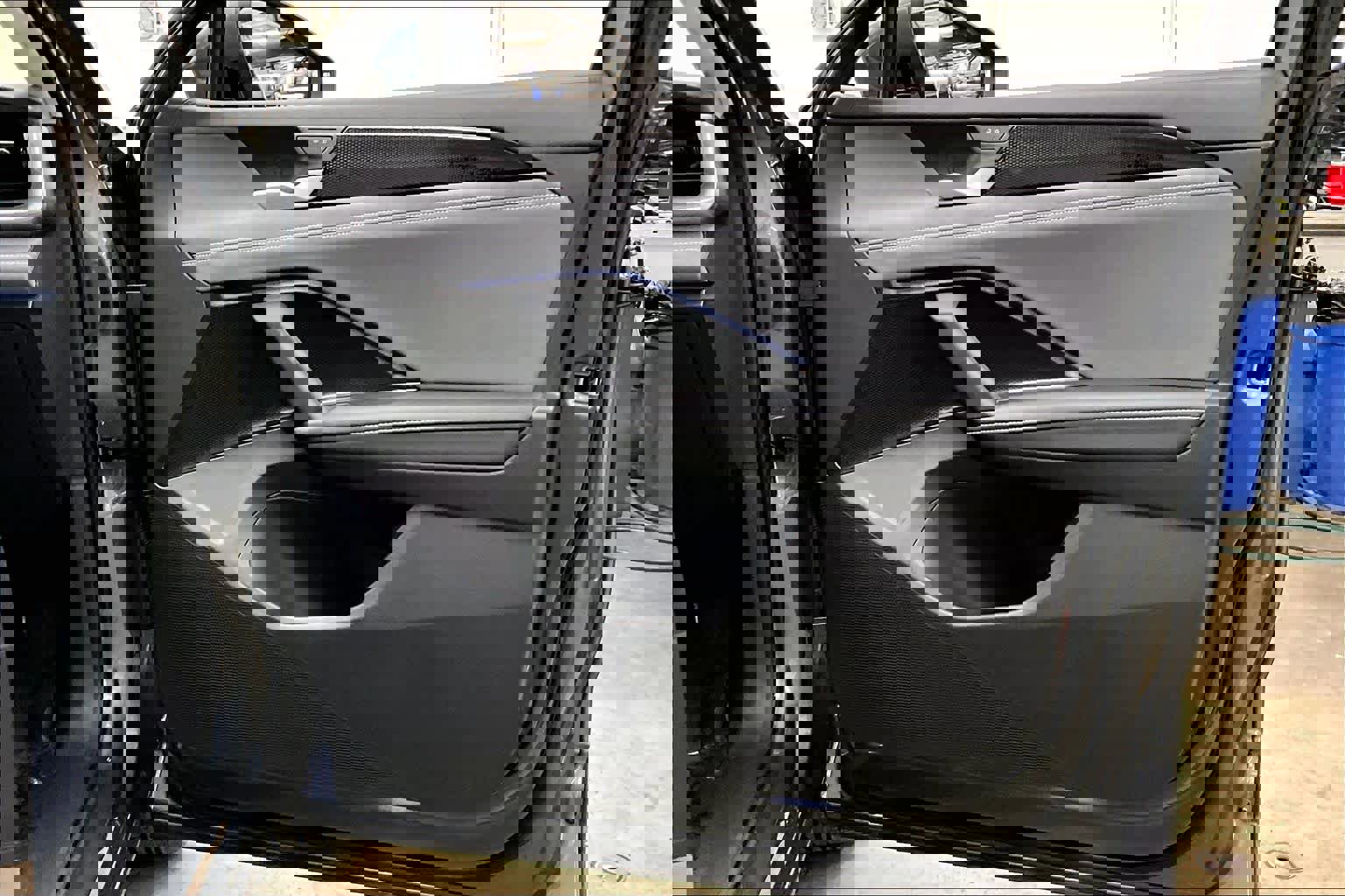 Used 2025 Volkswagen Tiguan SE image 26