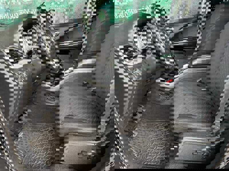 Used 2019 Dodge Journey SE w/ Premium Group image 17