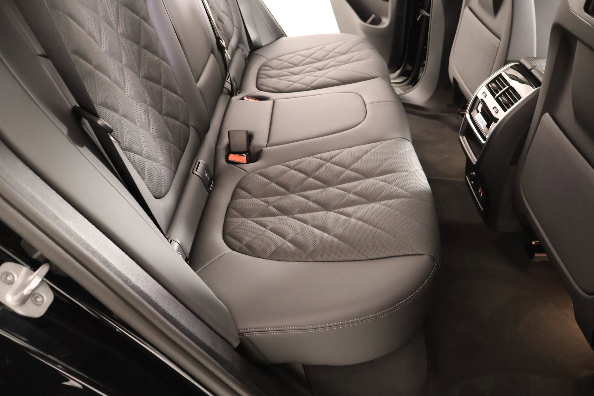 New 2026 BMW X5 sDrive40i RWD image 14