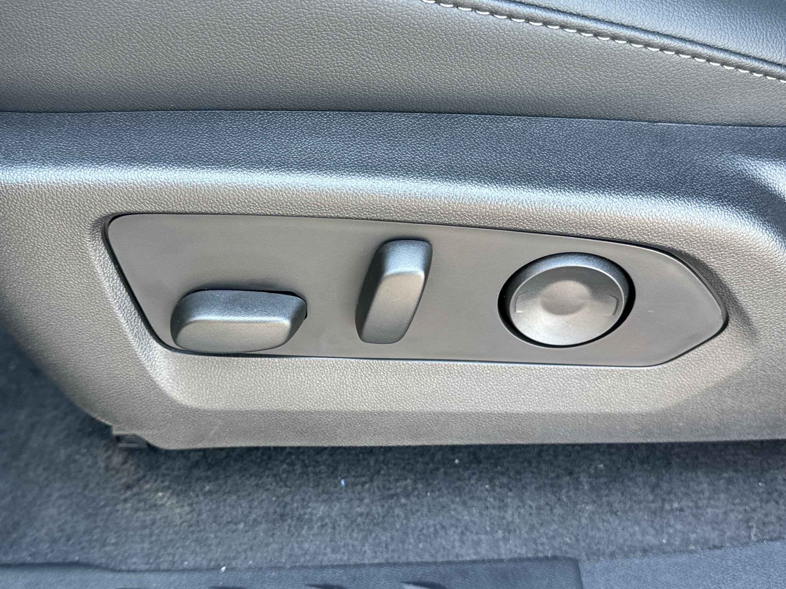 New 2026 Chevrolet Colorado LT w/ LT Convenience Package RWD image 32