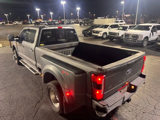 Used 2023 Ford F350 Lariat w/ Chrome Package image 9