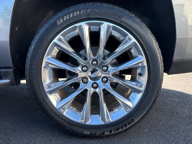 Used 2020 Cadillac Escalade Luxury AWD/4WD image 32