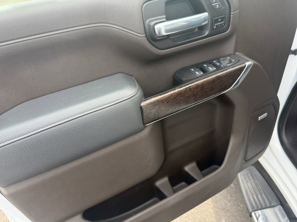 Used 2023 GMC Sierra 2500 Denali w/ Denali Ultimate Package image 11