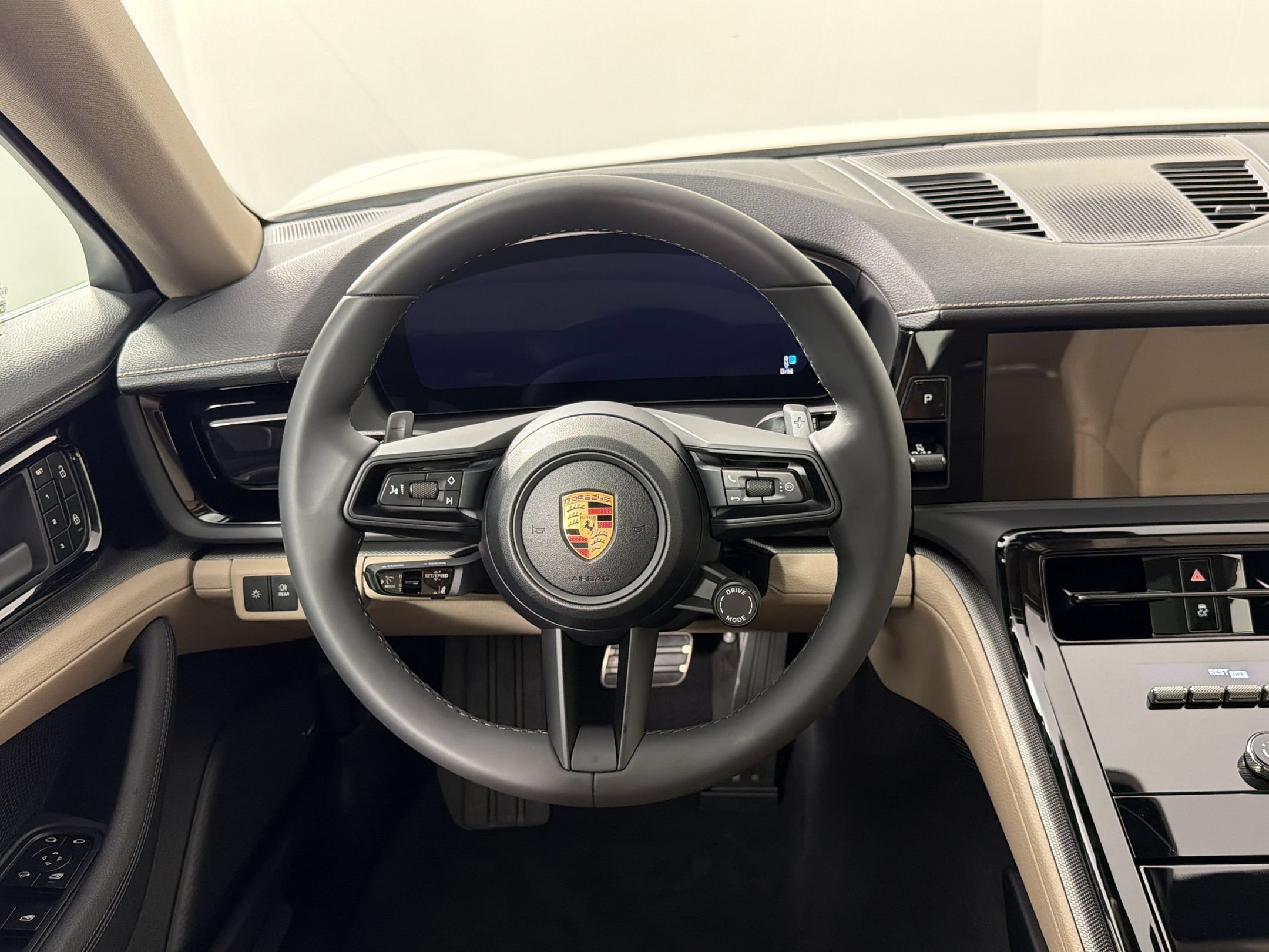 New 2026 Porsche Panamera image 11