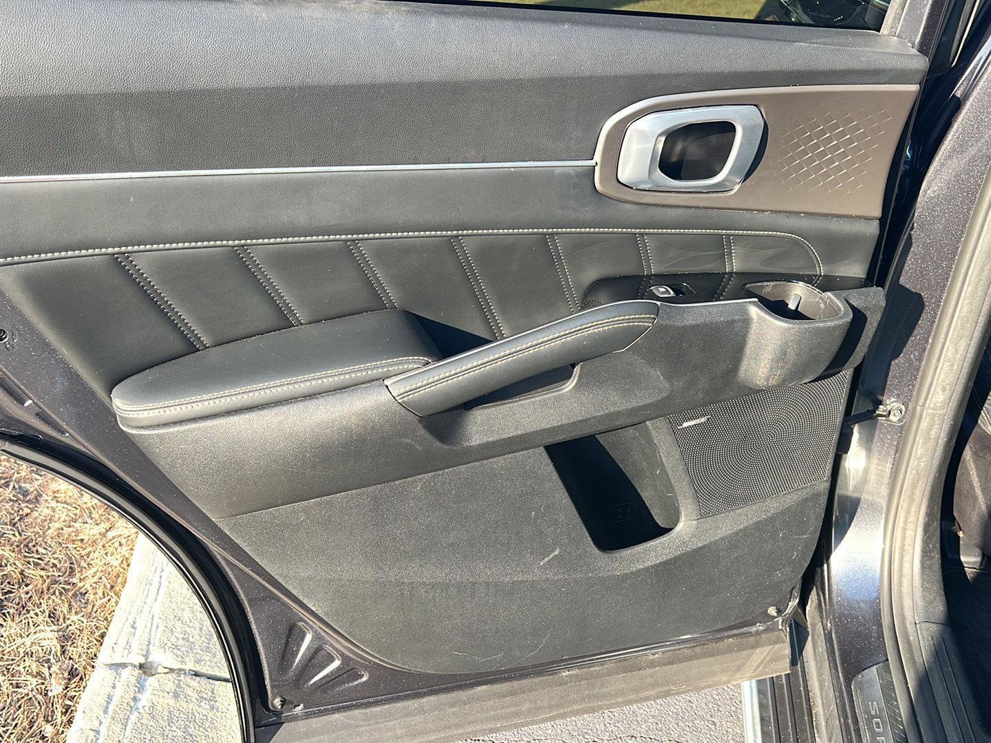 Used 2021 Kia Sorento SX image 17