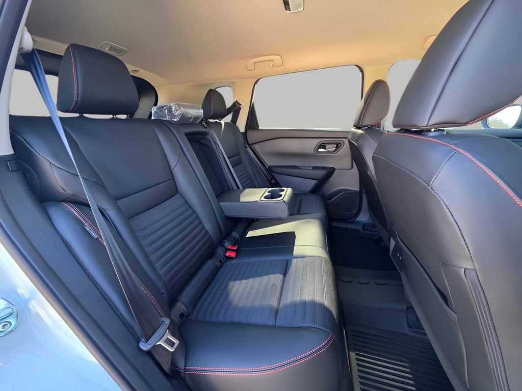 New 2026 Nissan Rogue SV image 10