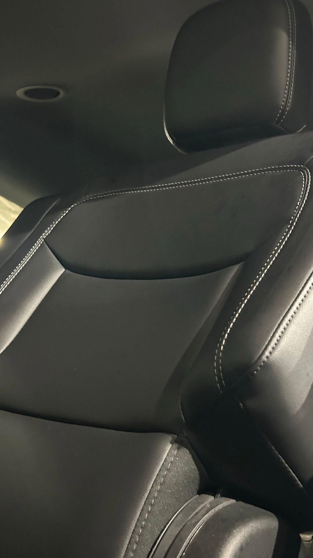 Used 2023 Ford Explorer XLT w/ Equipment Group 202A AWD/4WD image 54