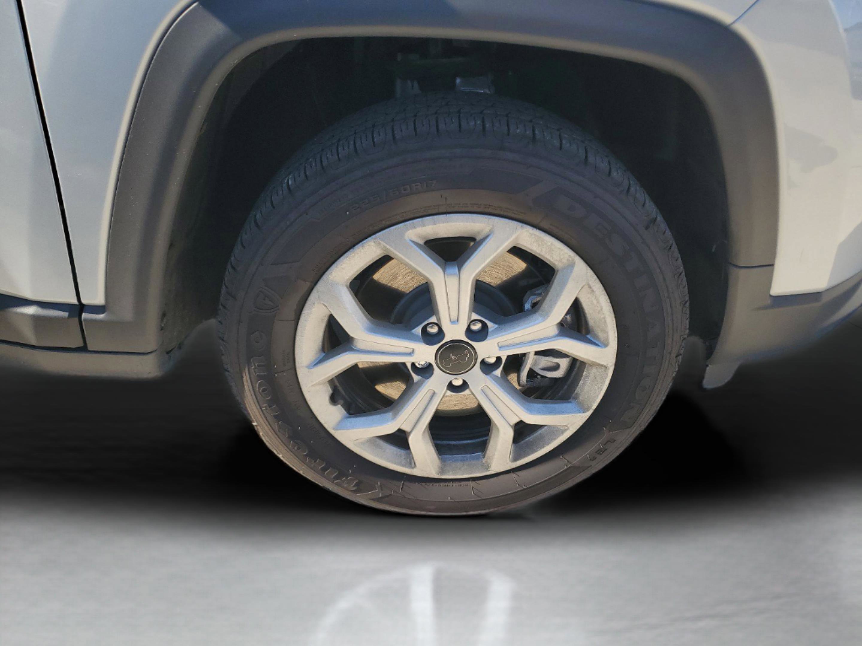 Certified 2026 Jeep Compass Latitude AWD/4WD image 5