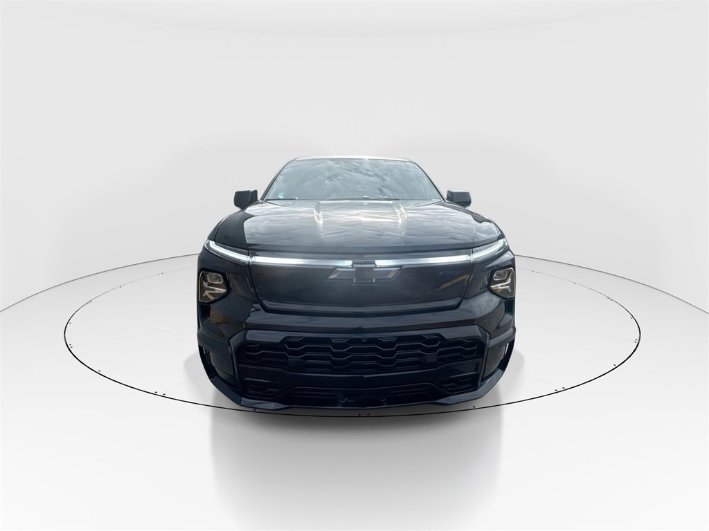 Used 2024 Chevrolet Silverado EV RST image 3