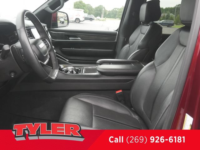 Used 2022 Jeep Wagoneer Series III w/ Premium Group I AWD/4WD image 35