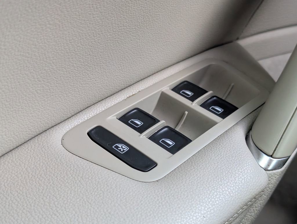 Used 2015 Volkswagen Golf TDI S image 13