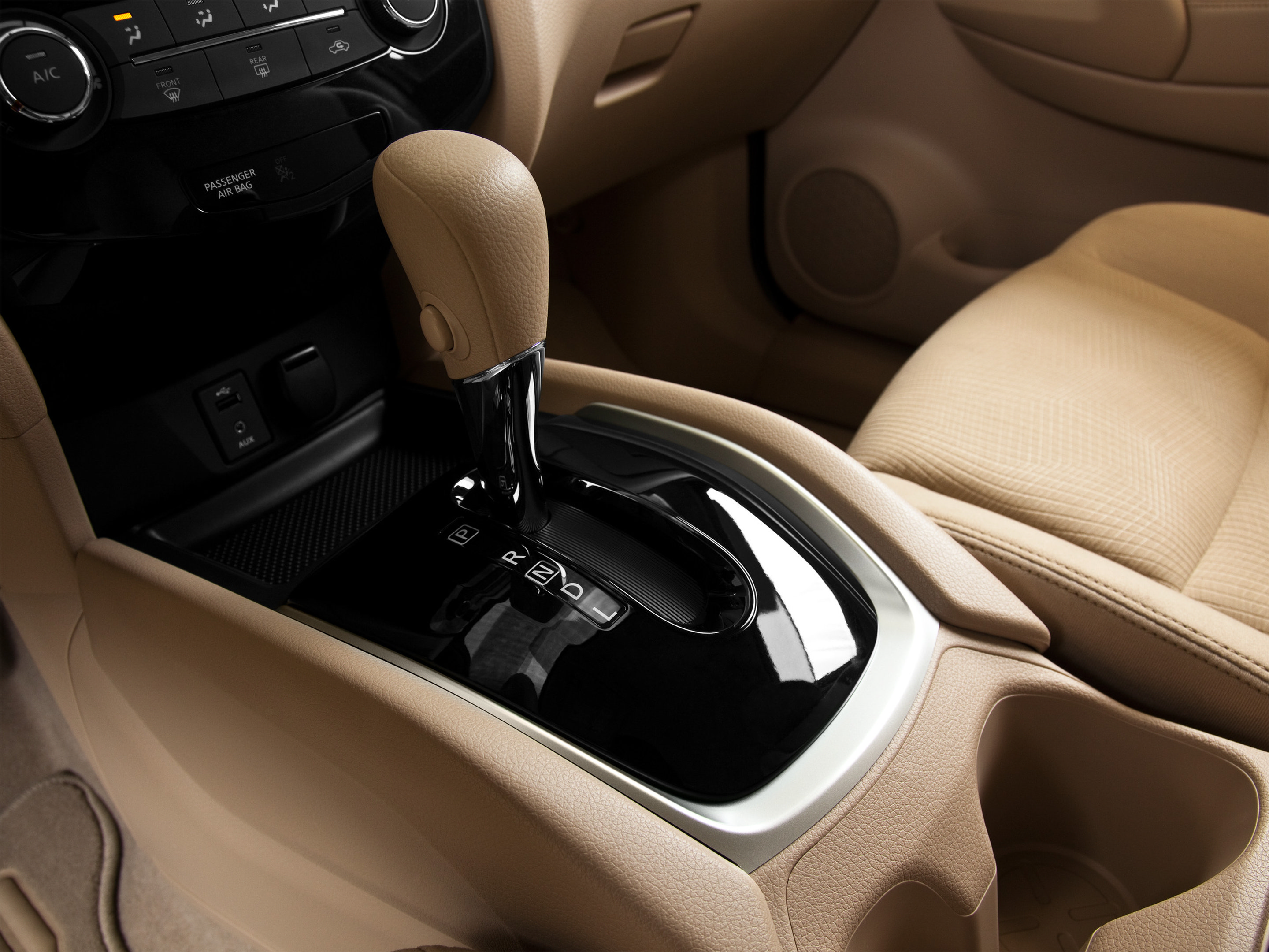Used 2014 Nissan Rogue S FWD image 27