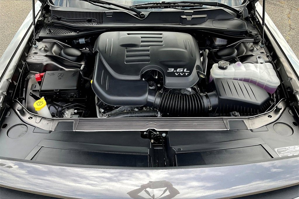 Used 2023 Dodge Challenger GT w/ Performance Handling Group image 31