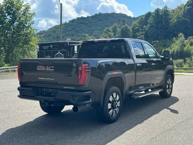 Used 2024 GMC Sierra 2500 Denali w/ Technology Package AWD/4WD image 7