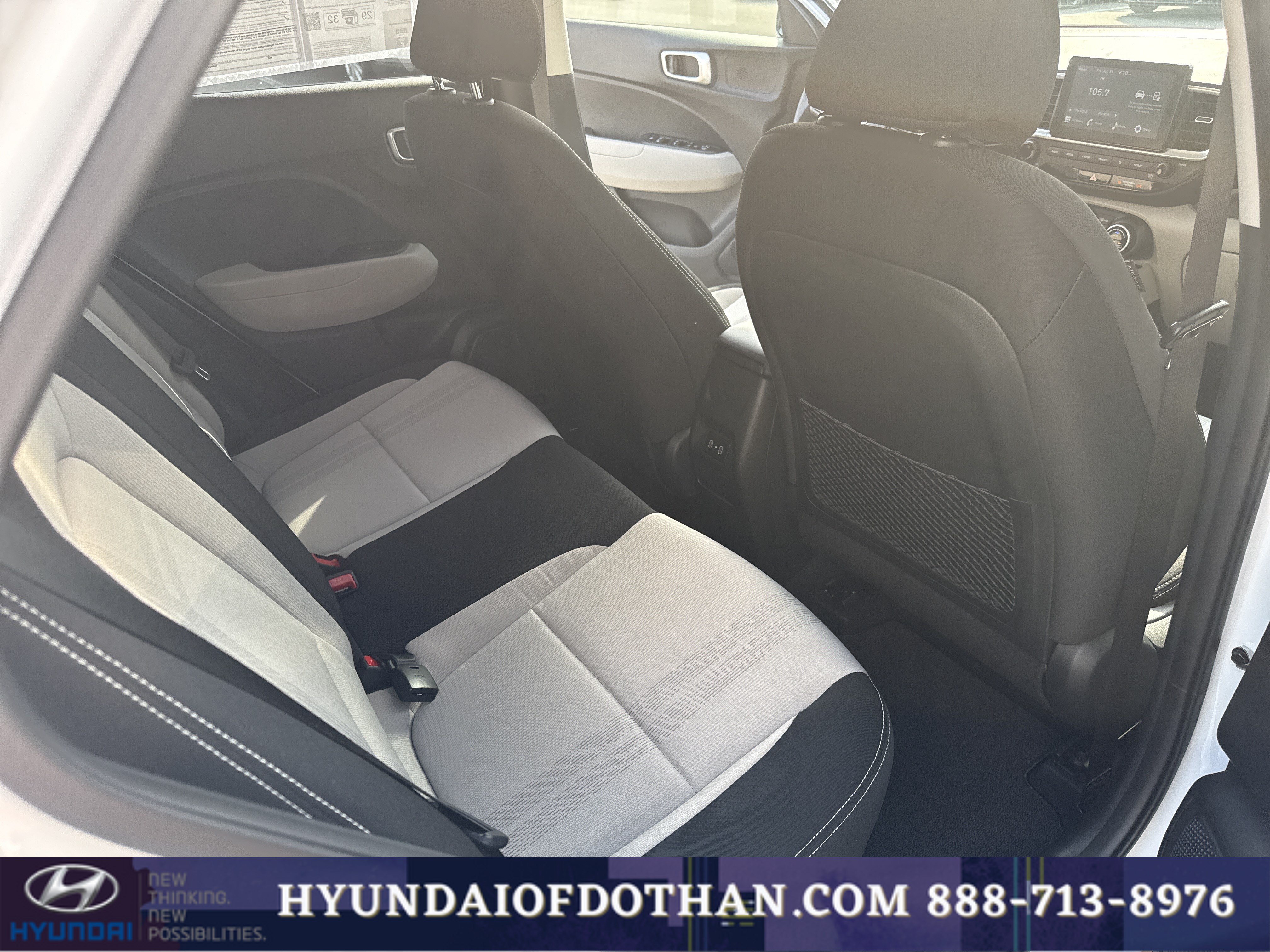 Certified 2025 Hyundai Venue SEL FWD image 14