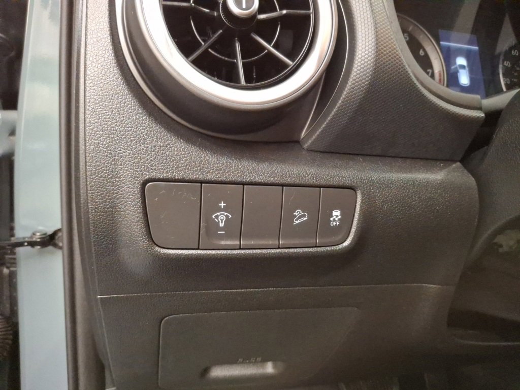 Used 2022 Hyundai Kona SEL image 20