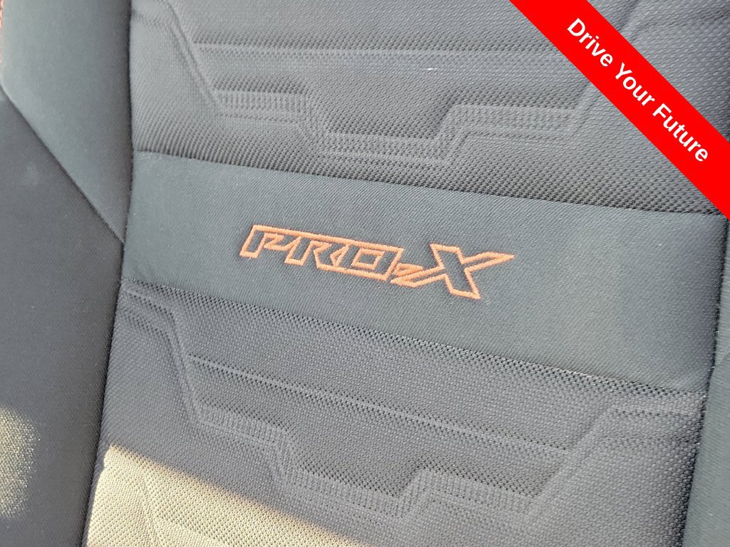 Used 2025 Nissan Frontier Pro-X RWD image 19