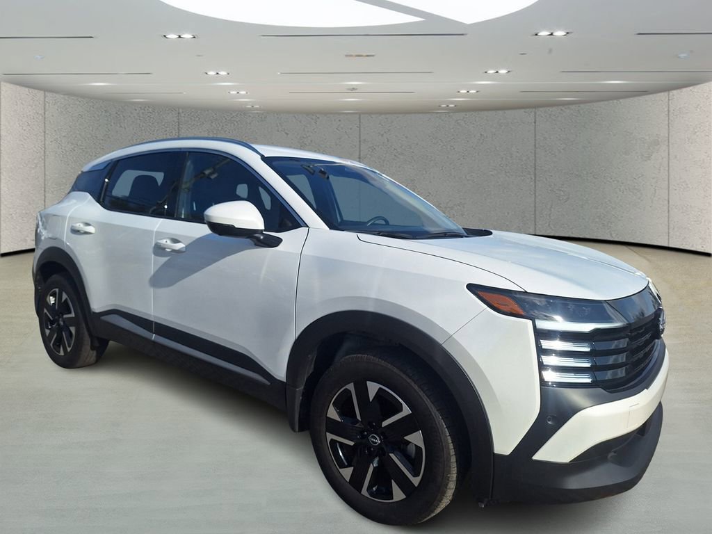 Used 2025 Nissan Kicks SR image 6