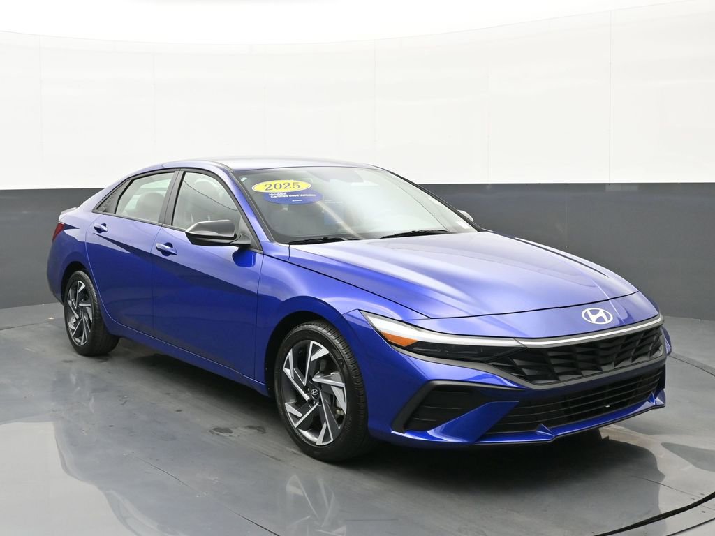 Certified 2025 Hyundai Elantra Sport image 1