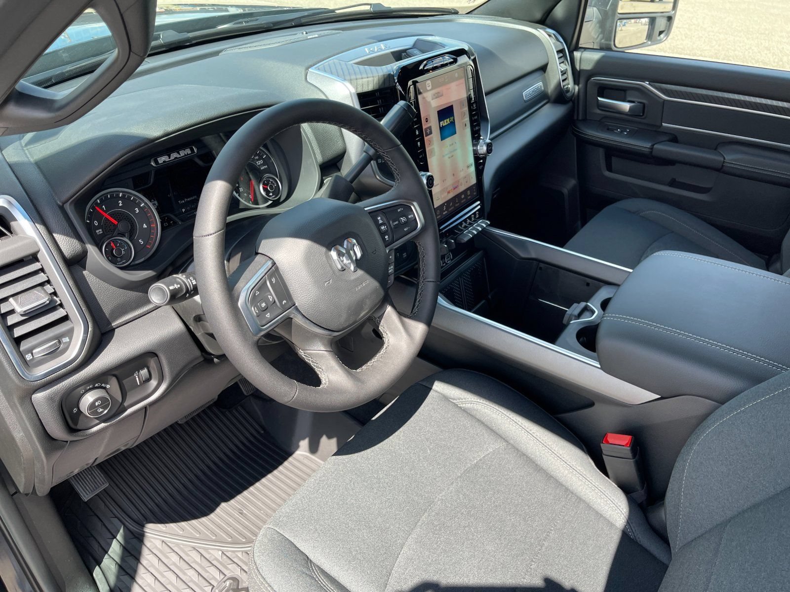 New 2026 RAM 3500 Big Horn AWD/4WD image 10