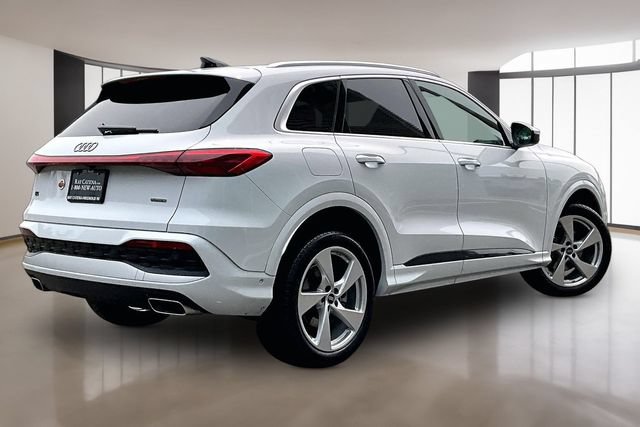 Used 2025 Audi Q5 Premium AWD/4WD image 5